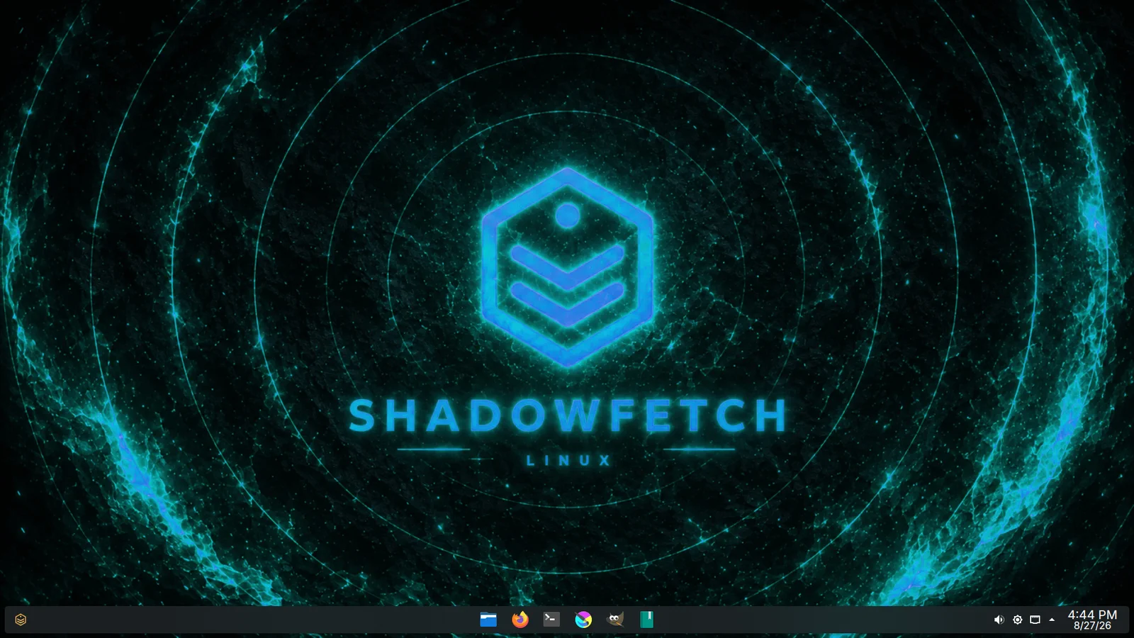 Shadowfetch Linux 3.5.0 Ice desktop with the blue Umbra wallpaper, Plasma panel, and no application obscuring the desktop